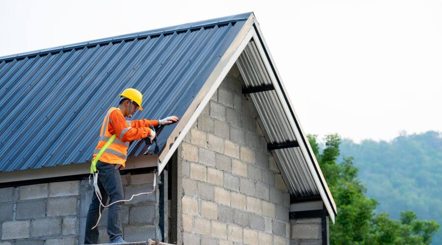 Professional residential roofers in Gaines, MI